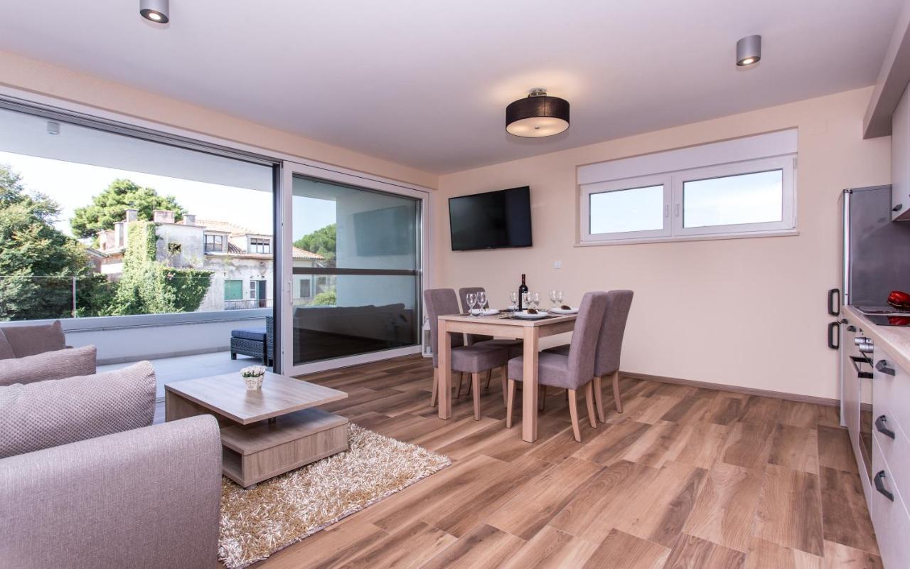 Waterfront Apartments Pia - Marija Малинска Екстериор снимка