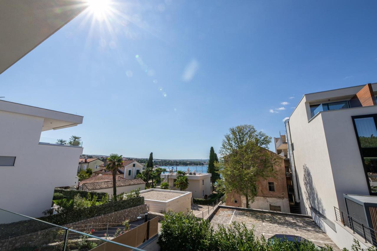 Waterfront Apartments Pia - Marija Малинска Екстериор снимка
