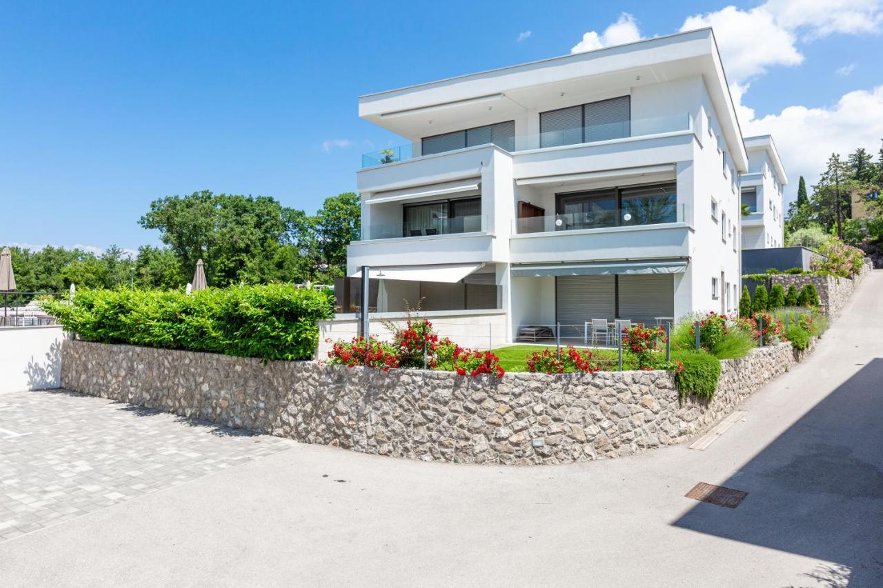 Waterfront Apartments Pia - Marija Малинска Екстериор снимка