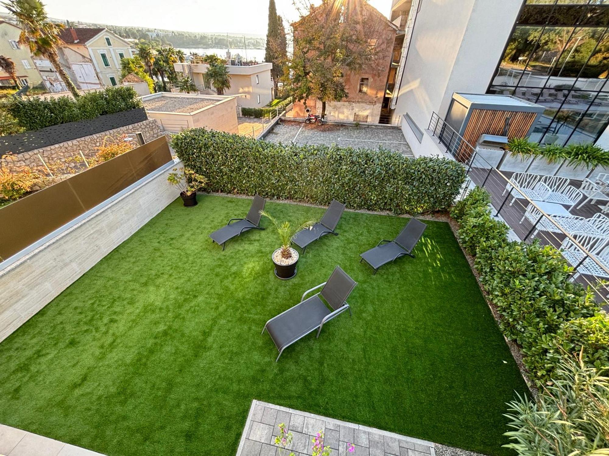 Waterfront Apartments Pia - Marija Малинска Екстериор снимка